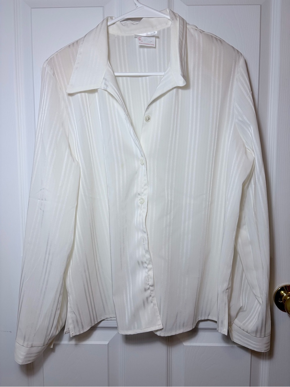 Vintage White Long-Sleeve Dress Shirt with Shoulder pads
